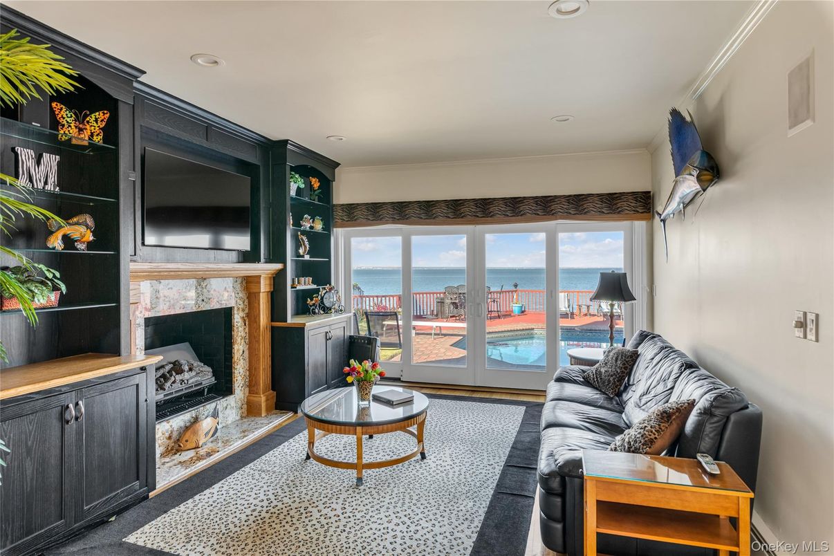 Fireplace, Interior, Living room, Recessed Lighting, Water