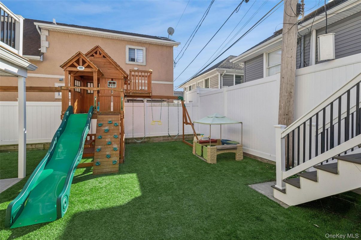 Backyard, Exterior, Playground