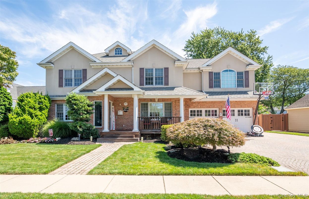 Attached, Exterior, Facade, Brick Facade, American Craftsman