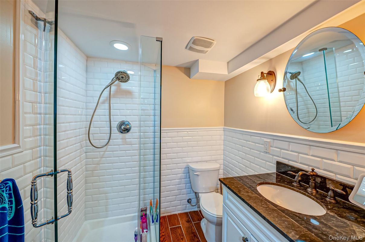 Bathroom, Interior, Recessed Lighting, Wood Texture Flooring