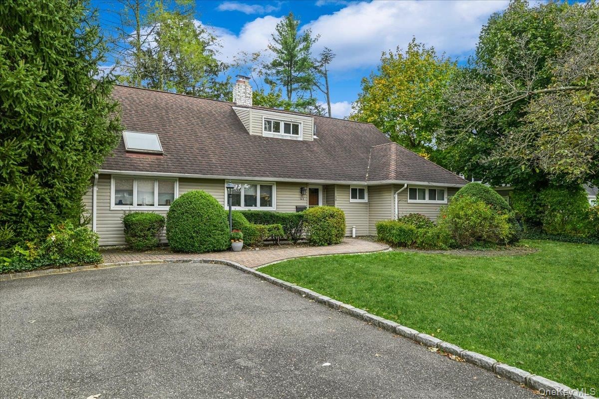 Exterior, Facade, Cape Cod