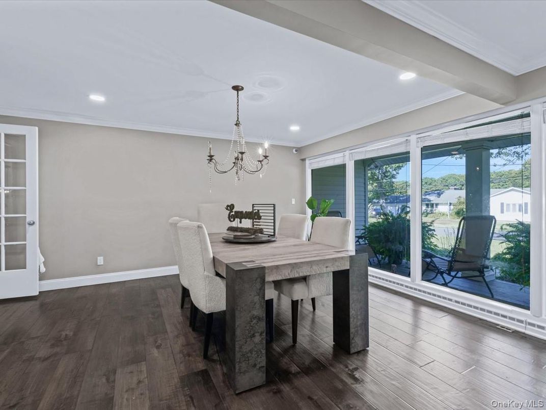 Chandelier, Dining room, Interior, Recessed Lighting, Wood Texture Flooring