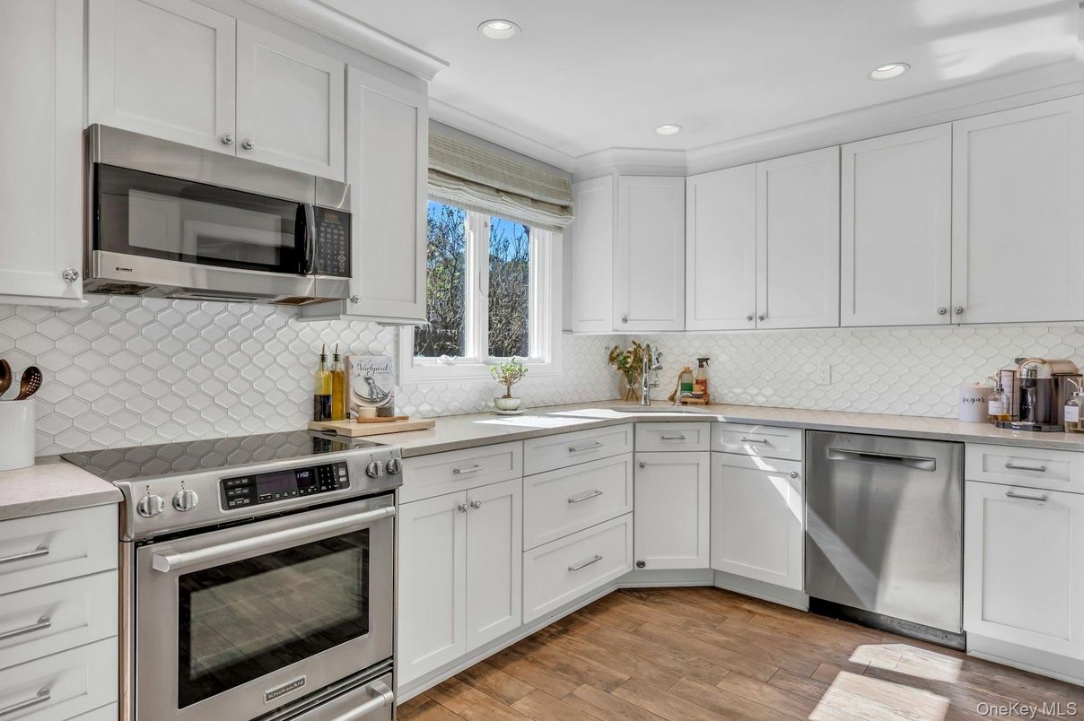 Interior, Kitchen, Recessed Lighting, Stainless Steel Appliances, Wood Texture Flooring