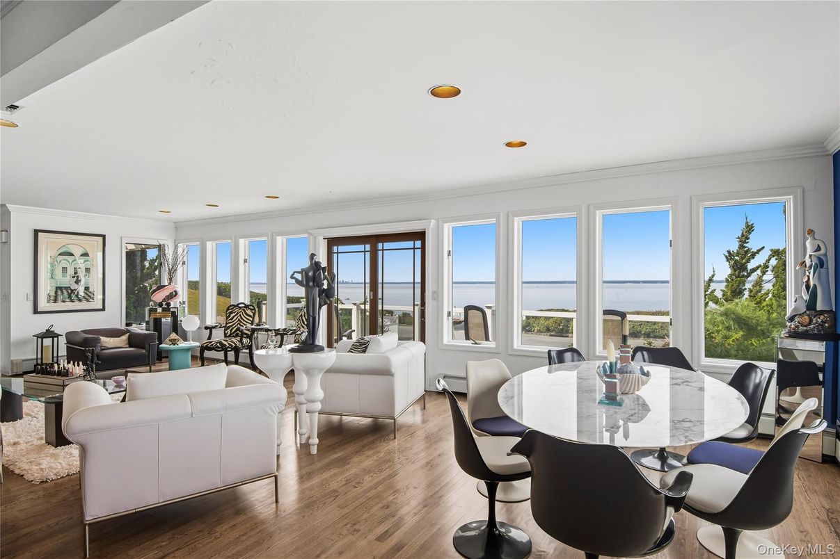 Dining room, Interior, Living room, Recessed Lighting, Water, Wood Texture Flooring