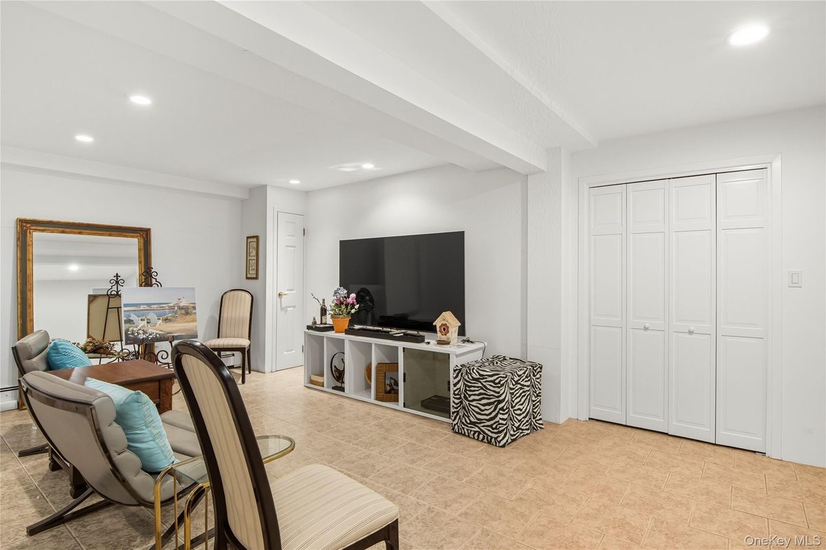 Interior, Recessed Lighting