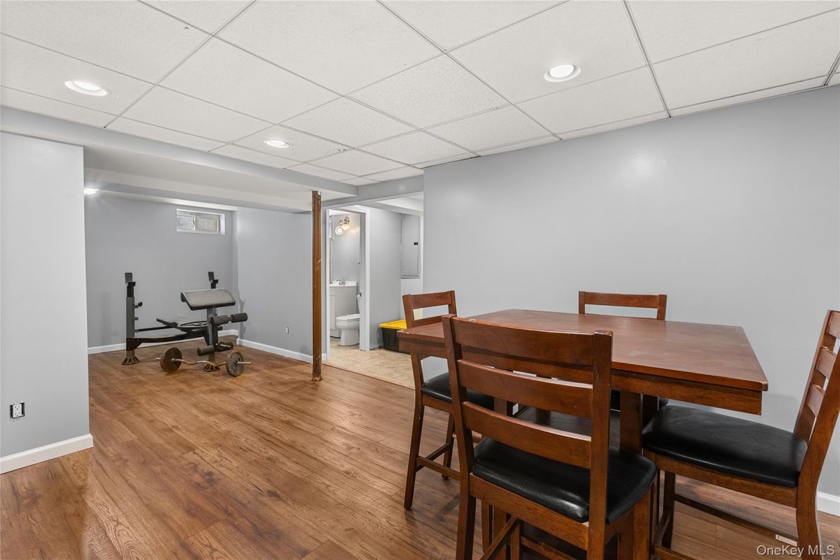 Dining room, Fitness Equipment, Interior, Recessed Lighting, Wood Texture Flooring