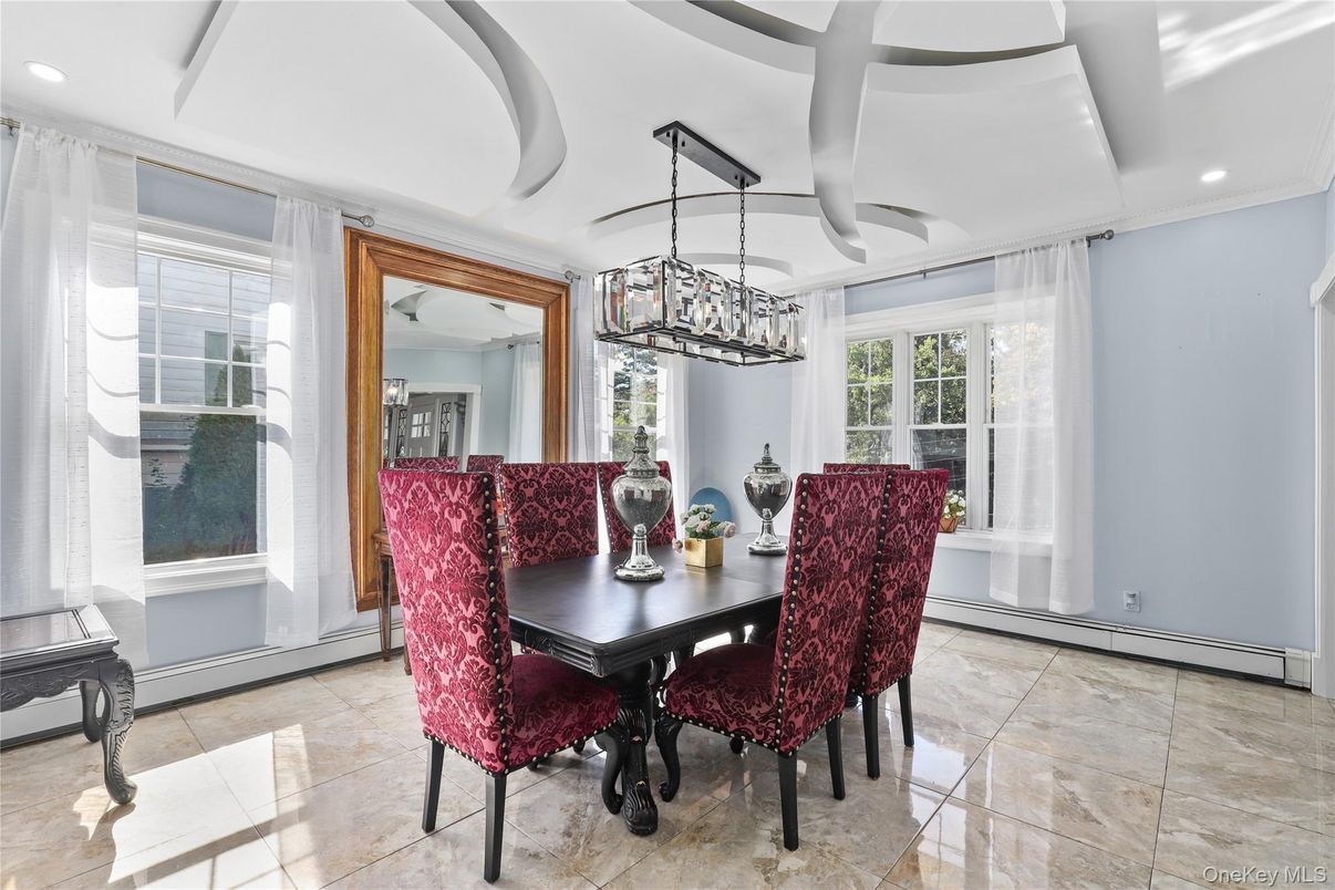 Dining room, Interior, Pendant Lights, Recessed Lighting