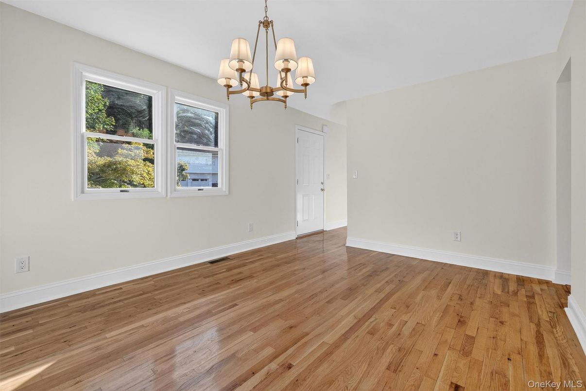Chandelier, Empty room, Interior, Wood Texture Flooring