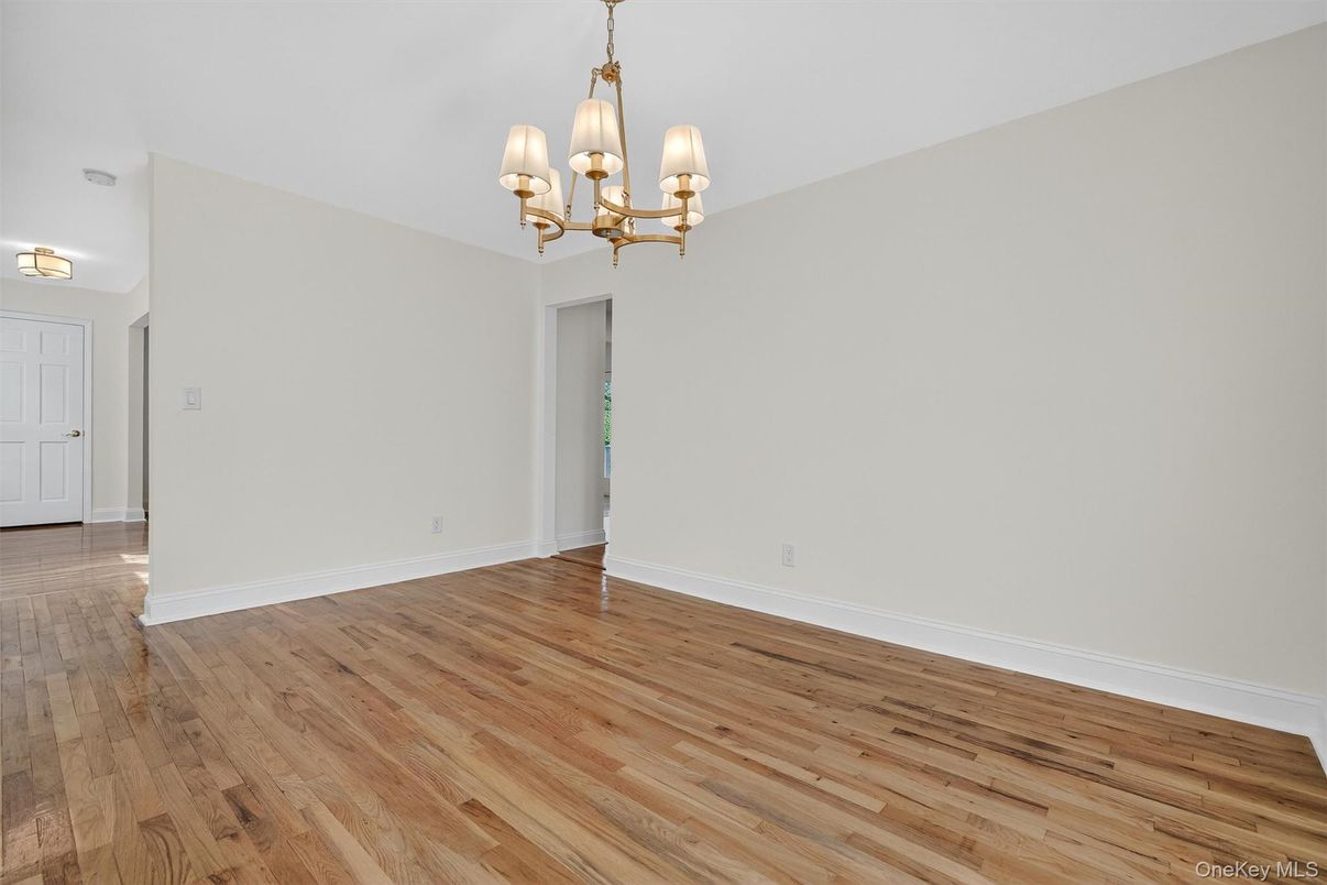 Chandelier, Empty room, Interior, Wood Texture Flooring