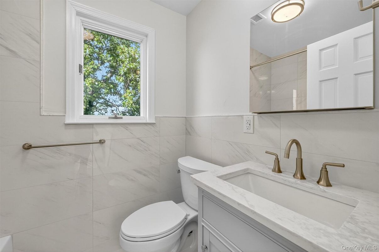 Bathroom, Interior, Marble Walls