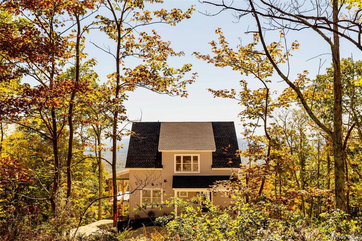 Exterior, Facade, None