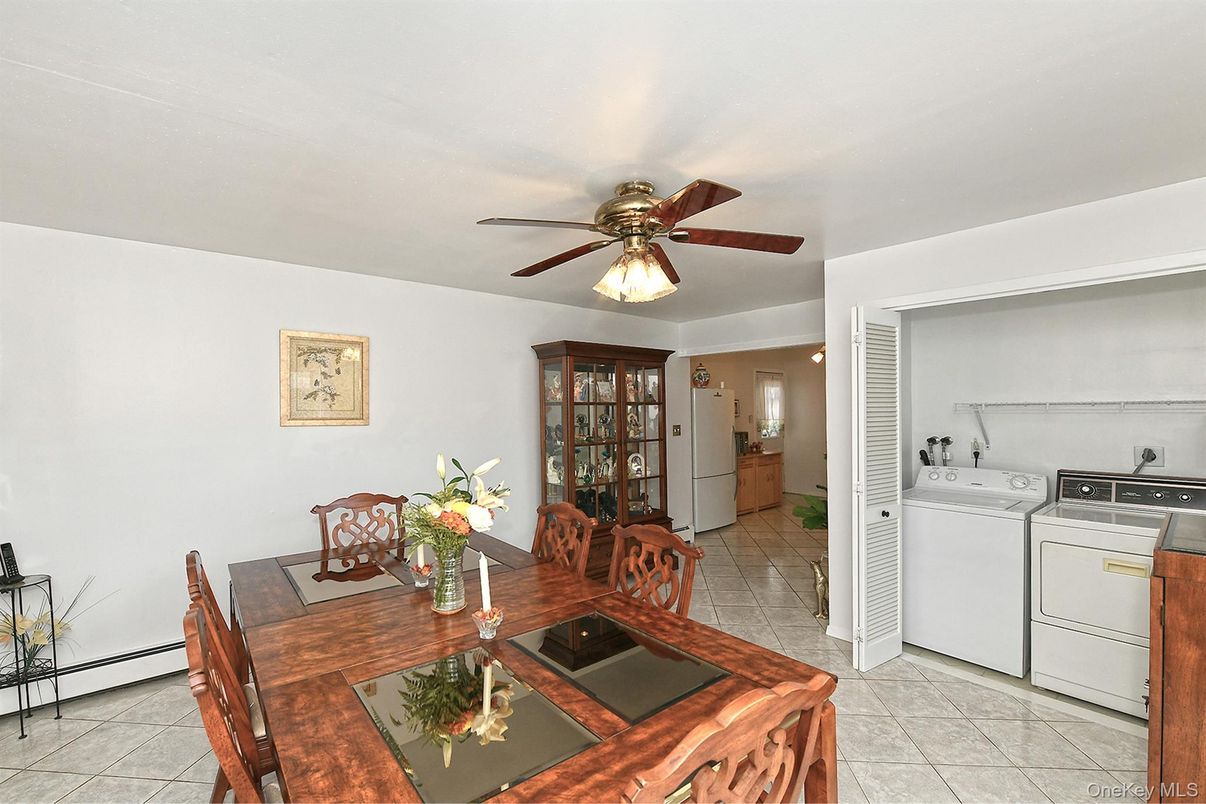 Dining room, Interior, Washer