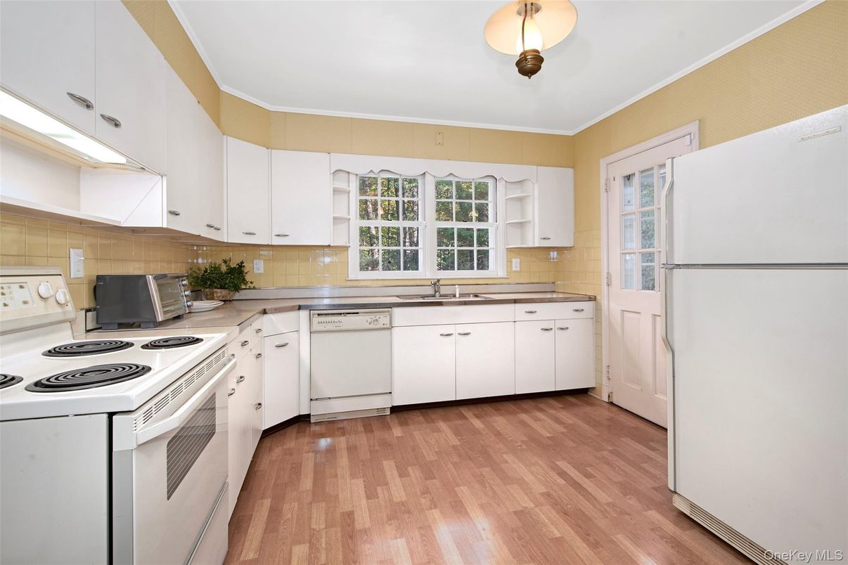 Interior, Kitchen, Wood Texture Flooring