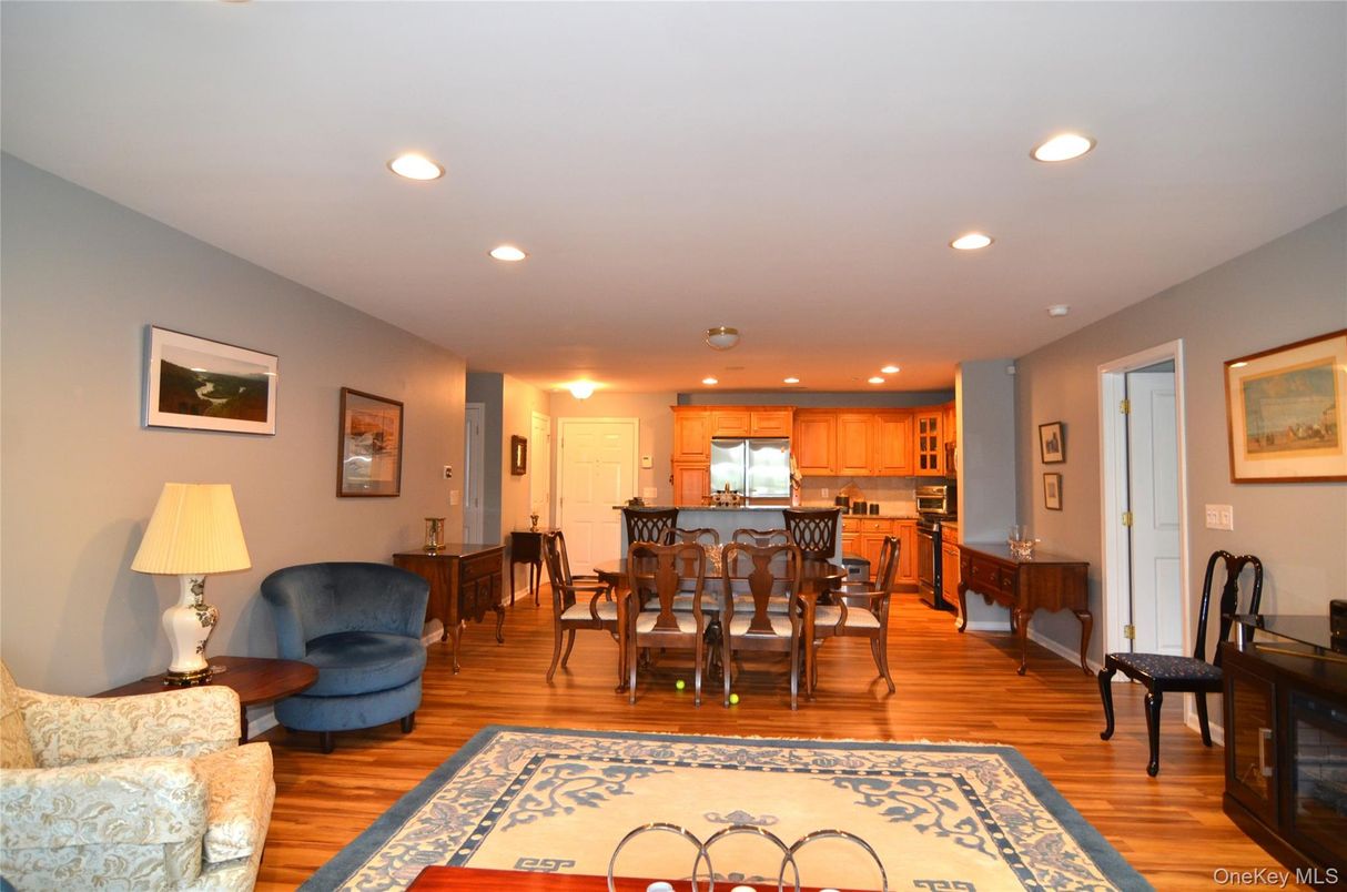 Dining room, Interior, Kitchen, Recessed Lighting, Wood Texture Flooring