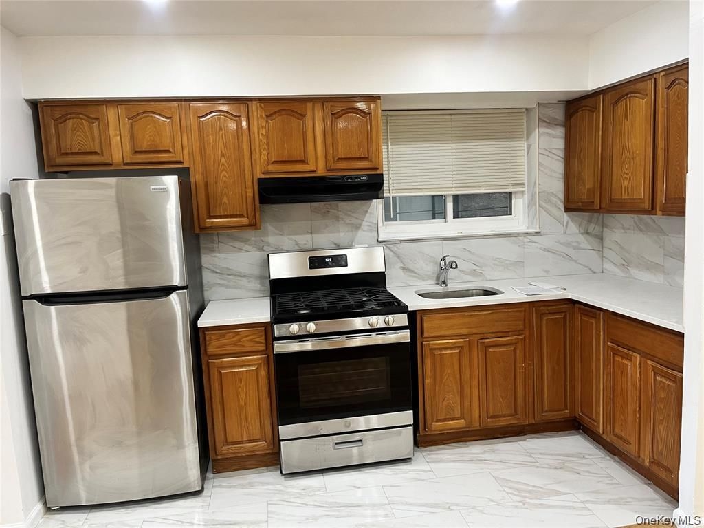 Interior, Kitchen, Marble, Marble Walls, Stainless Steel Appliances