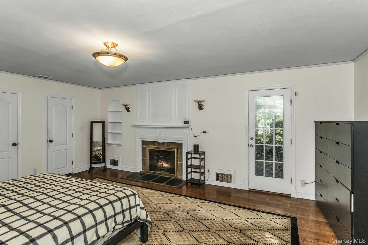 Bedroom, Fireplace, Interior, Wood Texture Flooring