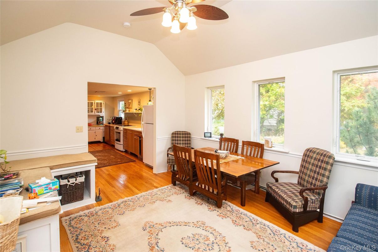 Dining room, Interior, Kitchen, Recessed Lighting, Wood Texture Flooring