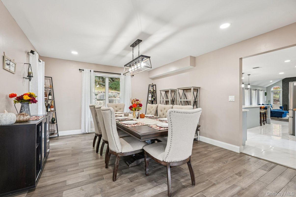 Dining room, Interior, Pendant Lights, Recessed Lighting, Wood Texture Flooring