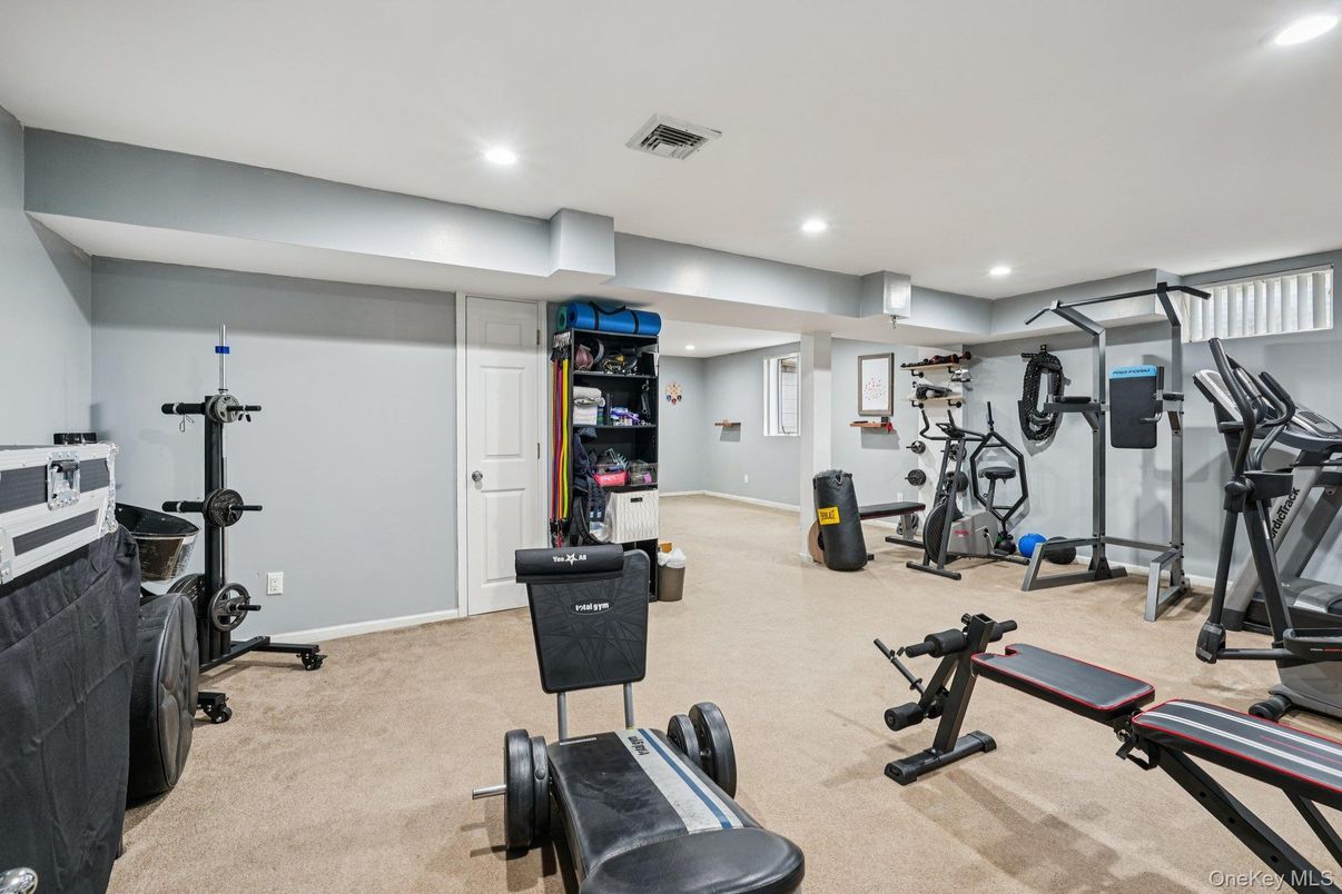 Fitness Equipment, Interior, Recessed Lighting