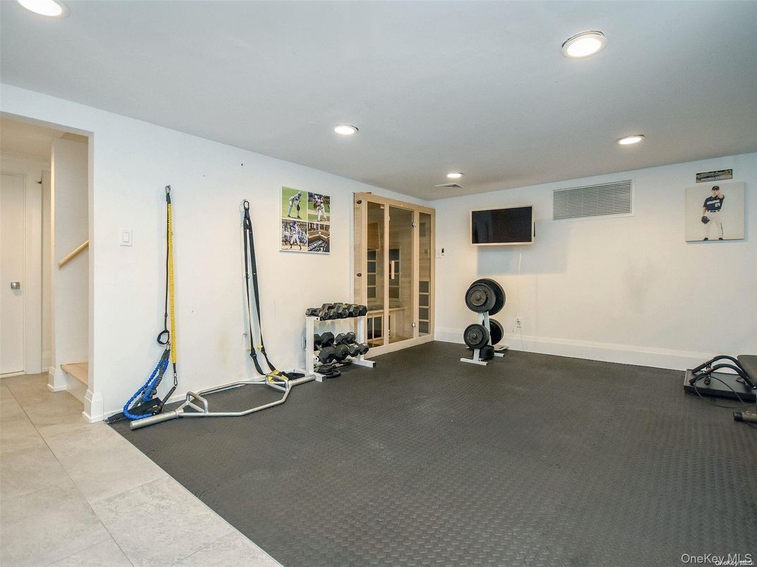 Fitness Equipment, Interior, Recessed Lighting