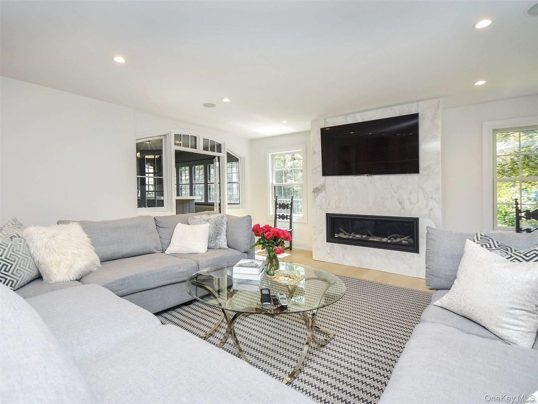 Fireplace, Interior, Living room, Recessed Lighting