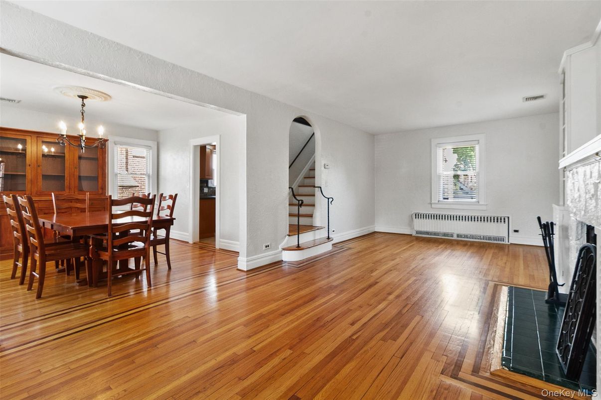 Dining room, Fireplace, Interior, Pendant Lights, Wood Texture Flooring
