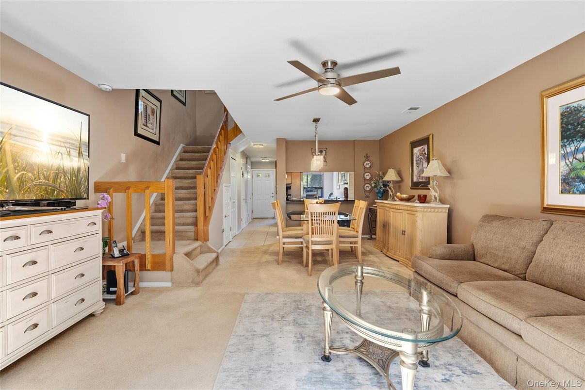 Dining room, Interior, Living room, Recessed Lighting