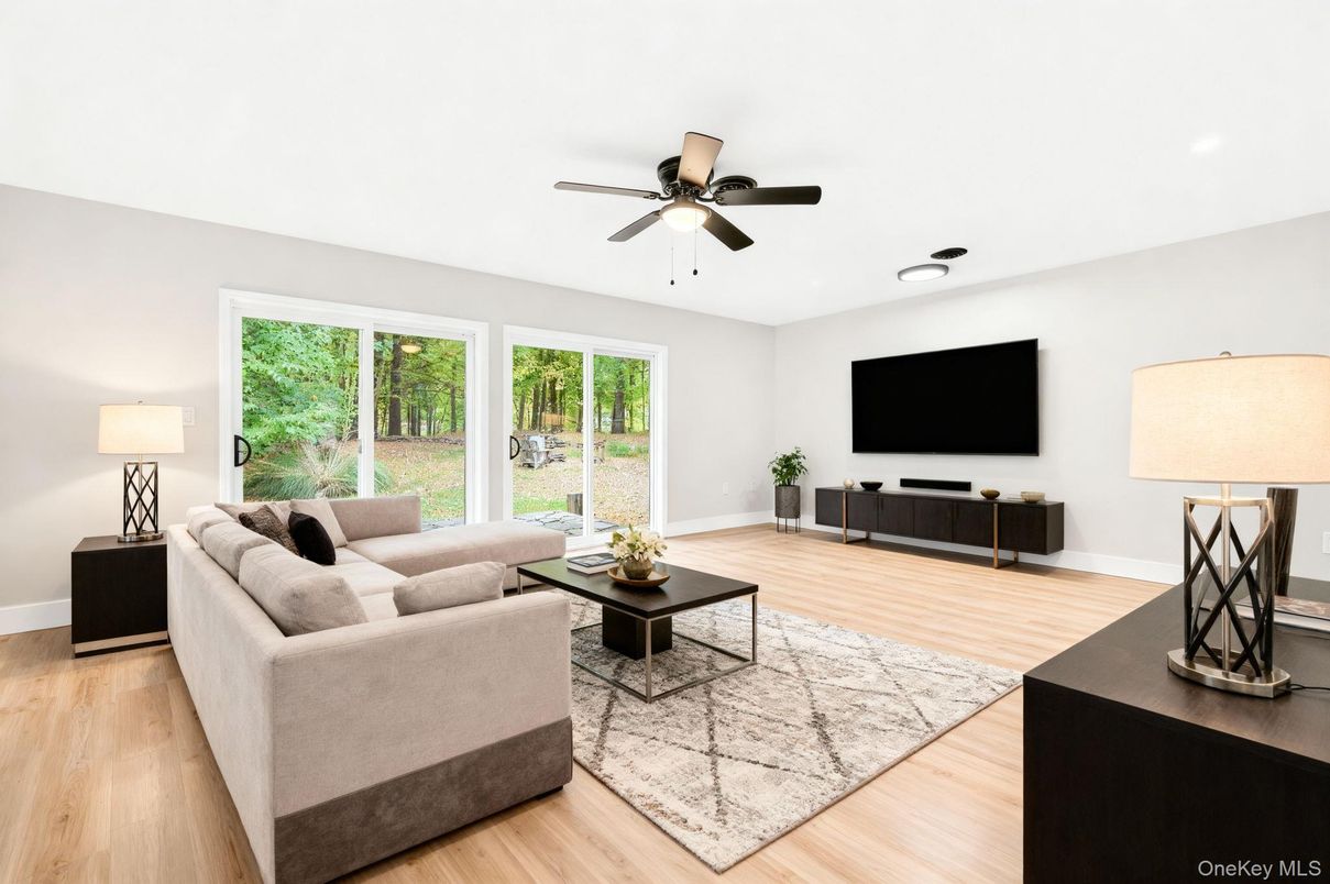 Interior, Living room, Recessed Lighting, Wood Texture Flooring