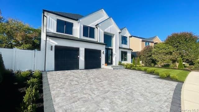 Attached, Exterior, Facade, Farmhouse