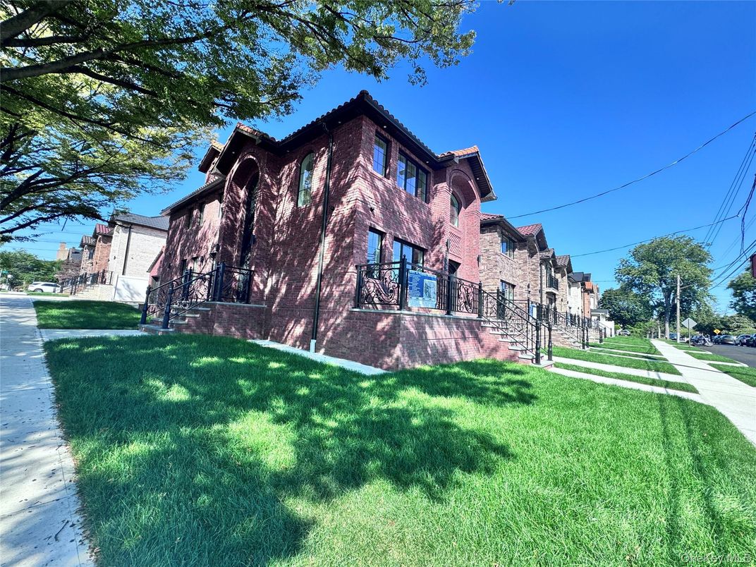 Backyard, Exterior, Facade, Brick Facade, Tudor Revival