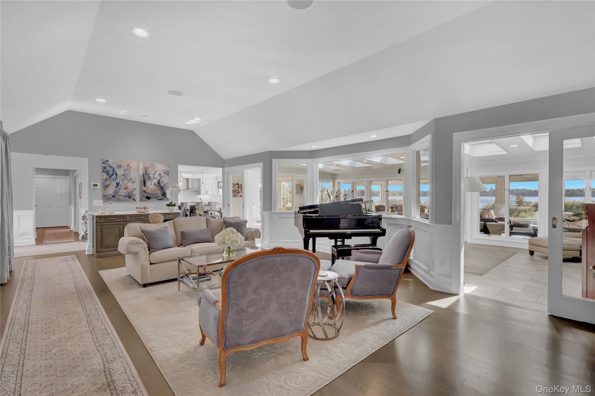 Interior, Living room, Piano, Recessed Lighting, Wood Texture Flooring