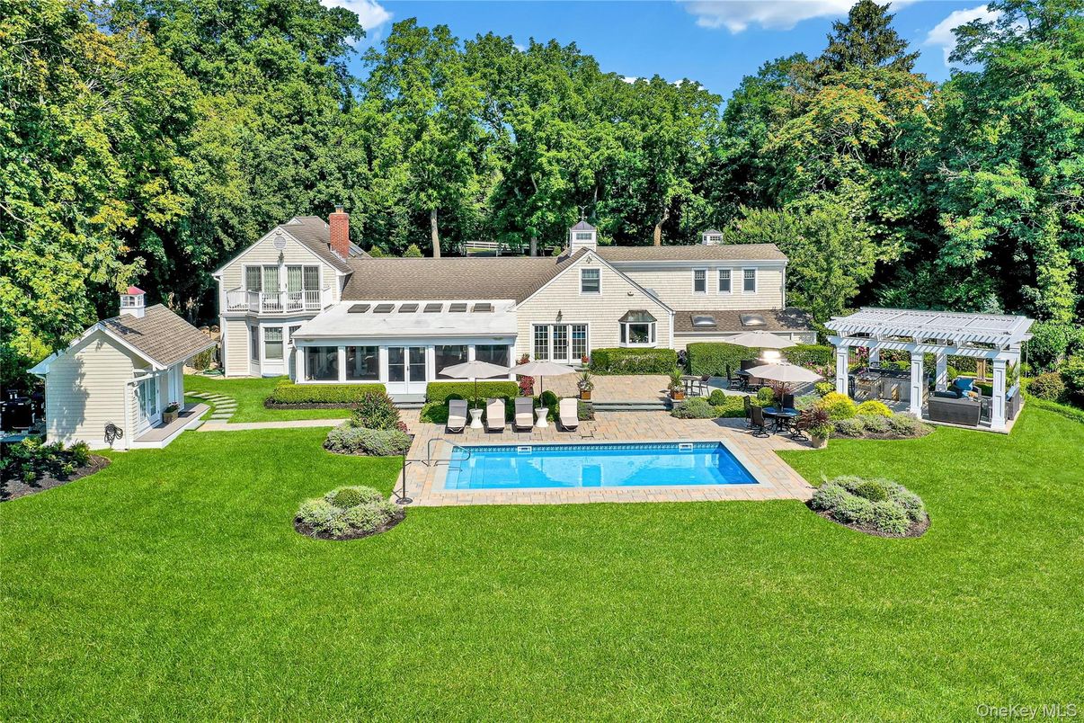Backyard, Exterior, Pool