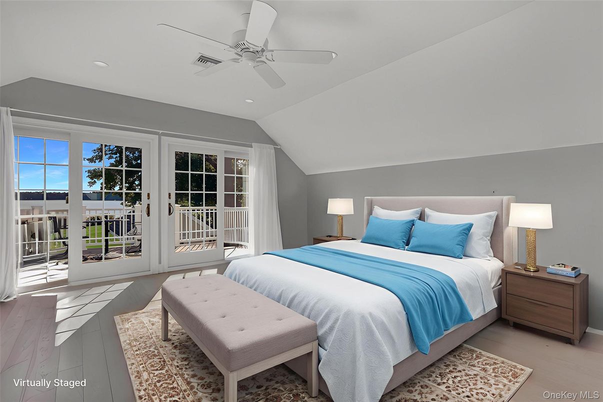 Bedroom, Interior, Recessed Lighting, Water, Wood Texture Flooring