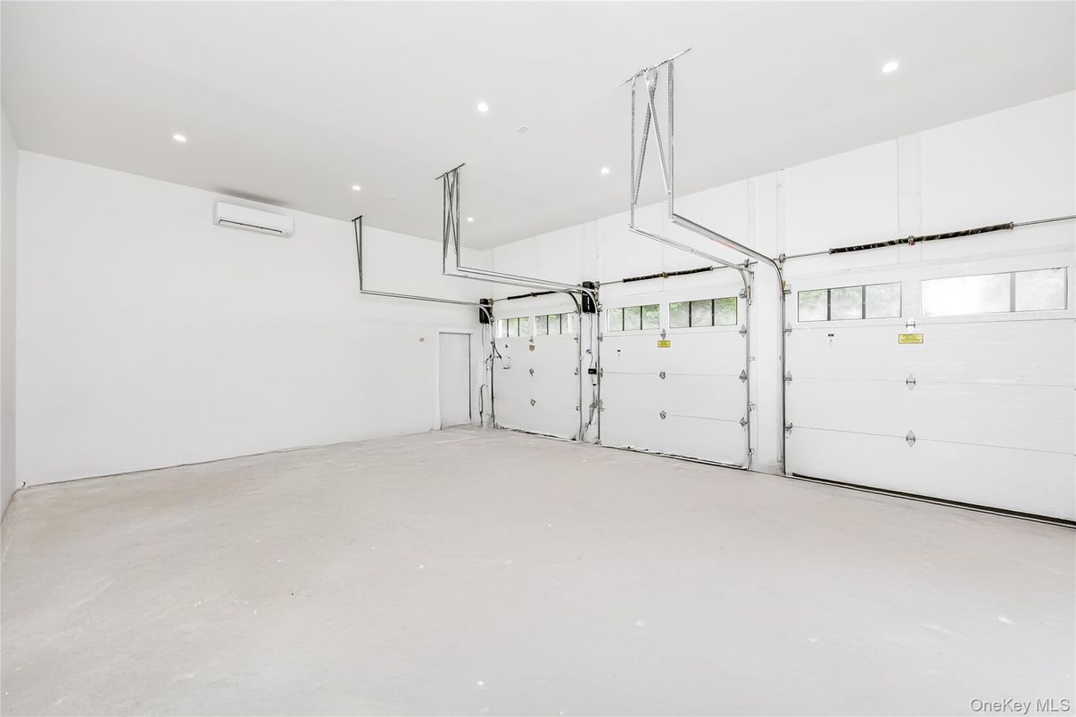 Garage, Interior, Recessed Lighting