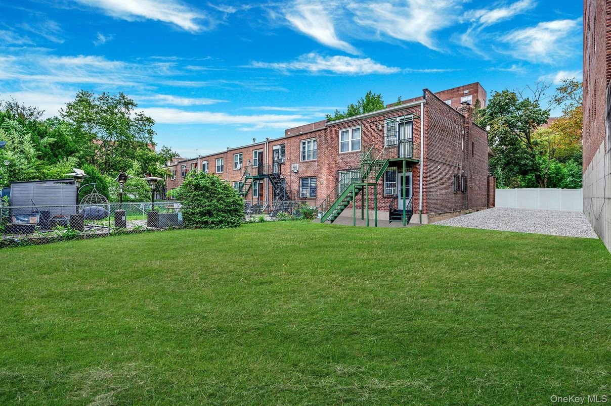 Backyard, Exterior, Playground