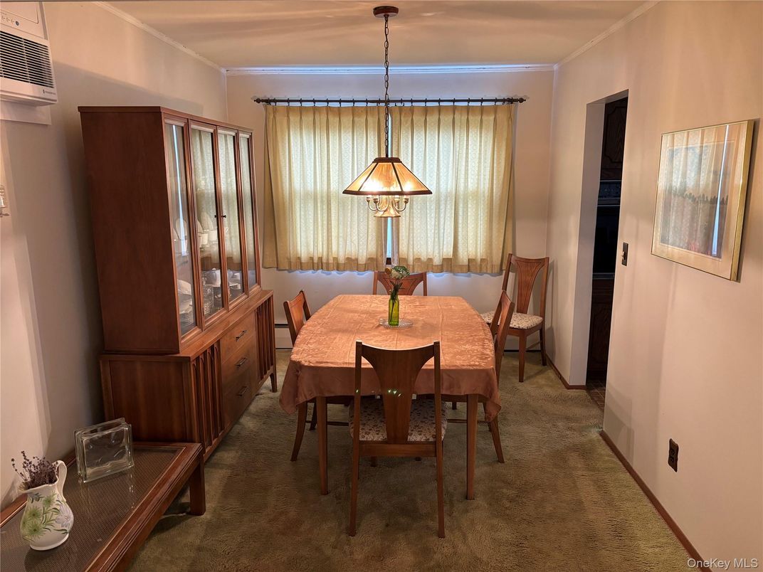 Dining room, Interior, Pendant Lights