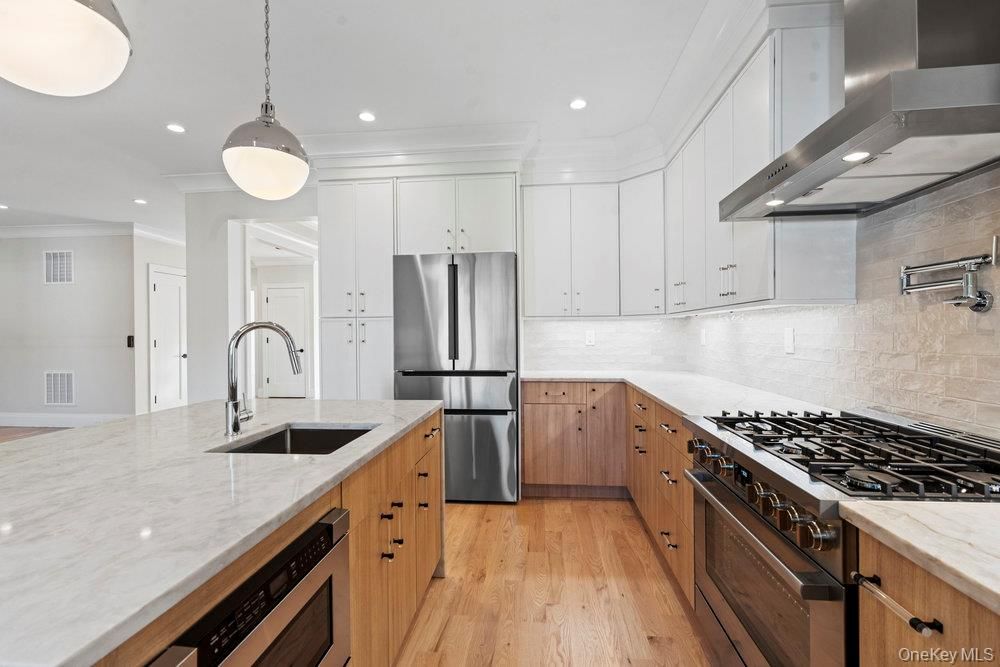 Interior, Kitchen, Pendant Lights, Recessed Lighting, Stainless Steel Appliances, Wood Texture Flooring