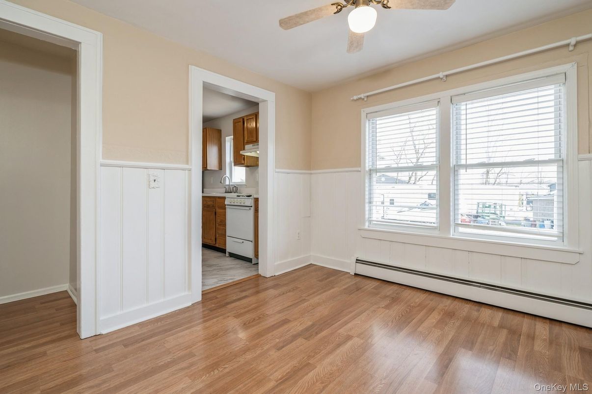 Empty room, Interior, Kitchen, Wood Texture Flooring