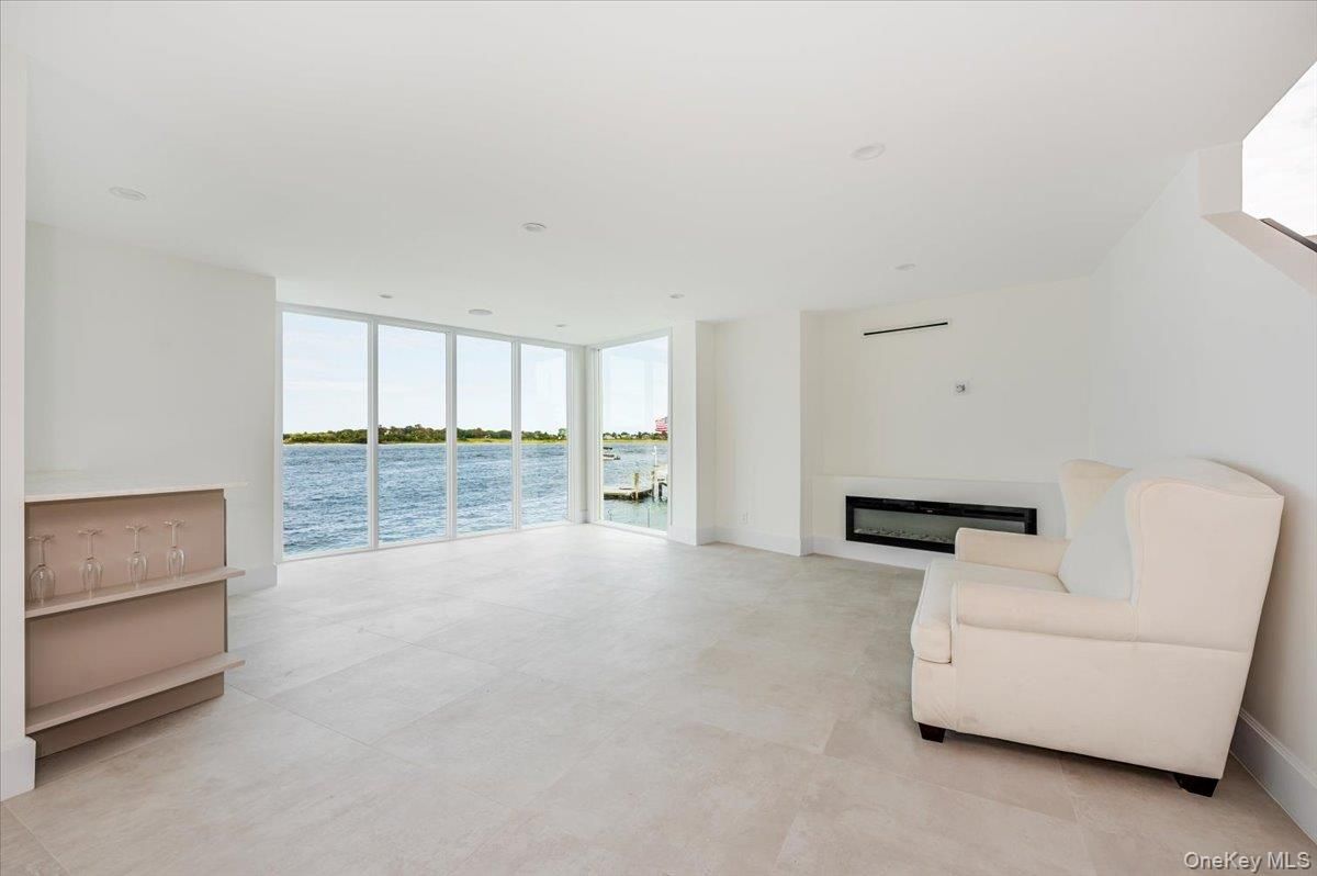 Fireplace, Interior, Living room, Recessed Lighting, Water