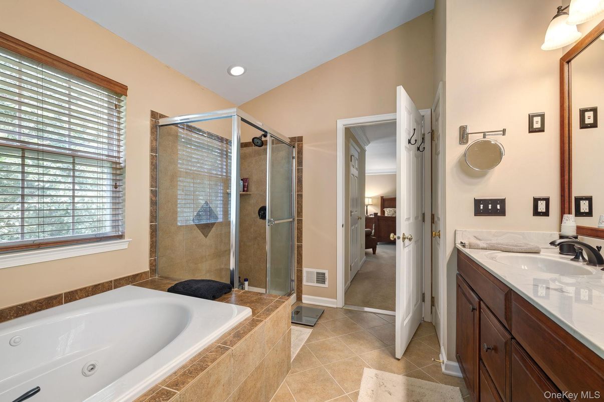 Bathroom, Dual Sink Vanities, Glass Shower, Interior, Recessed Lighting