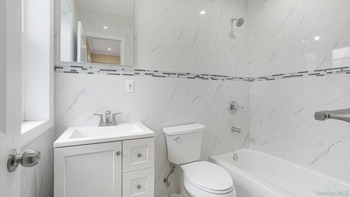 Bathroom, Interior, Marble Walls, Recessed Lighting