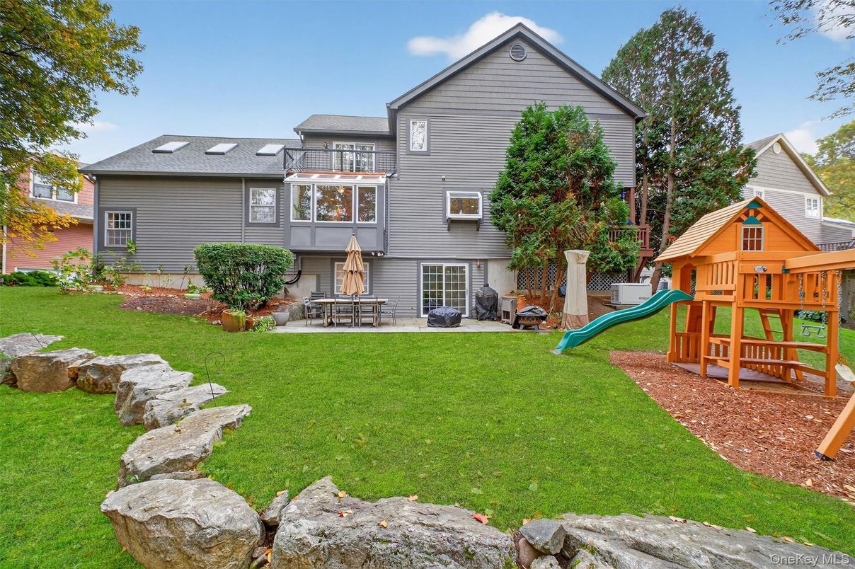 Backyard, Exterior, Playground