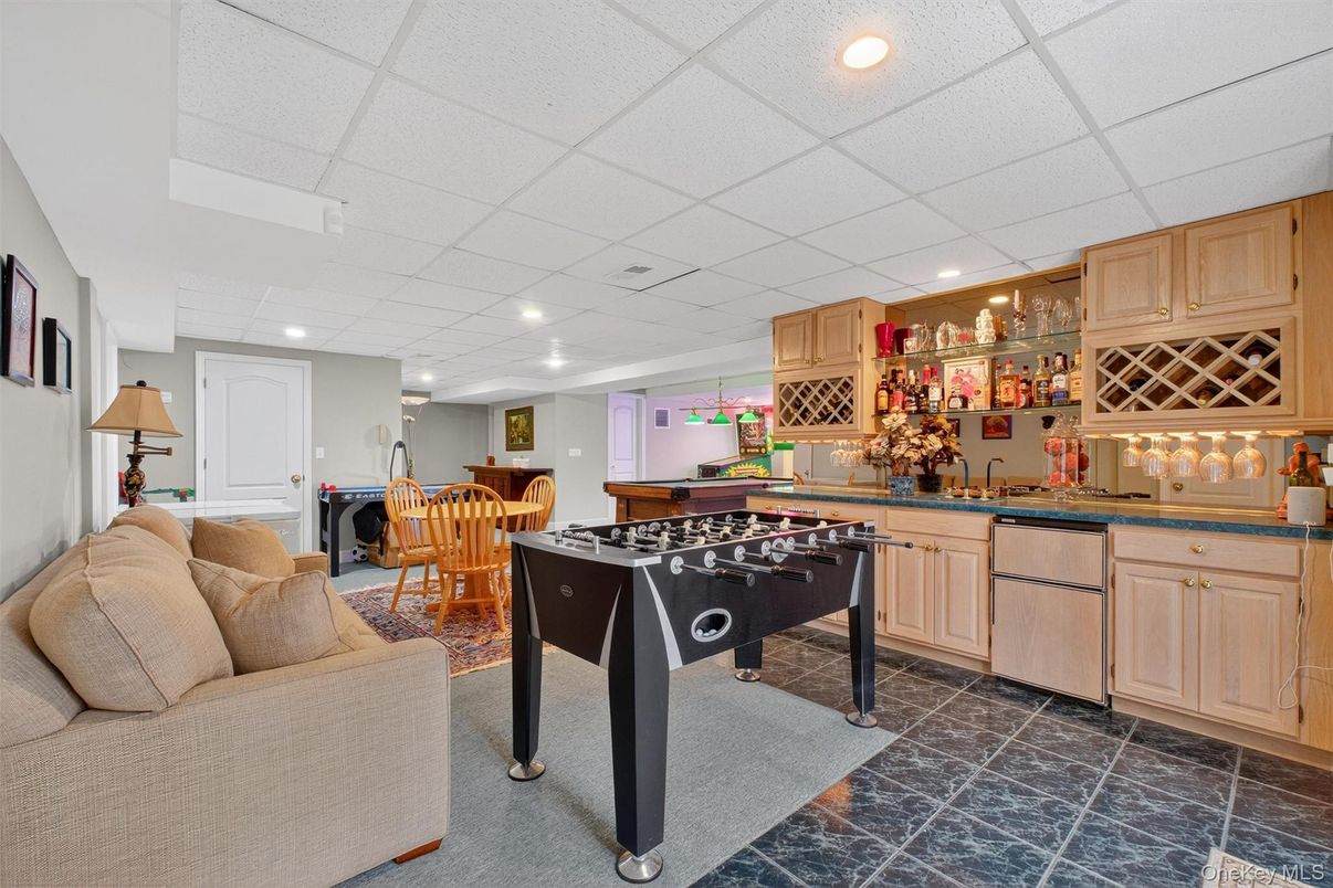 Dining room, Game Room, Interior, Recessed Lighting