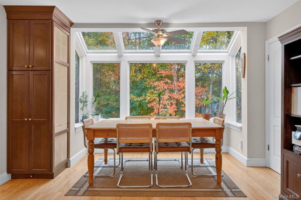 Dining room, Interior, Sun Room, Wood Texture Flooring