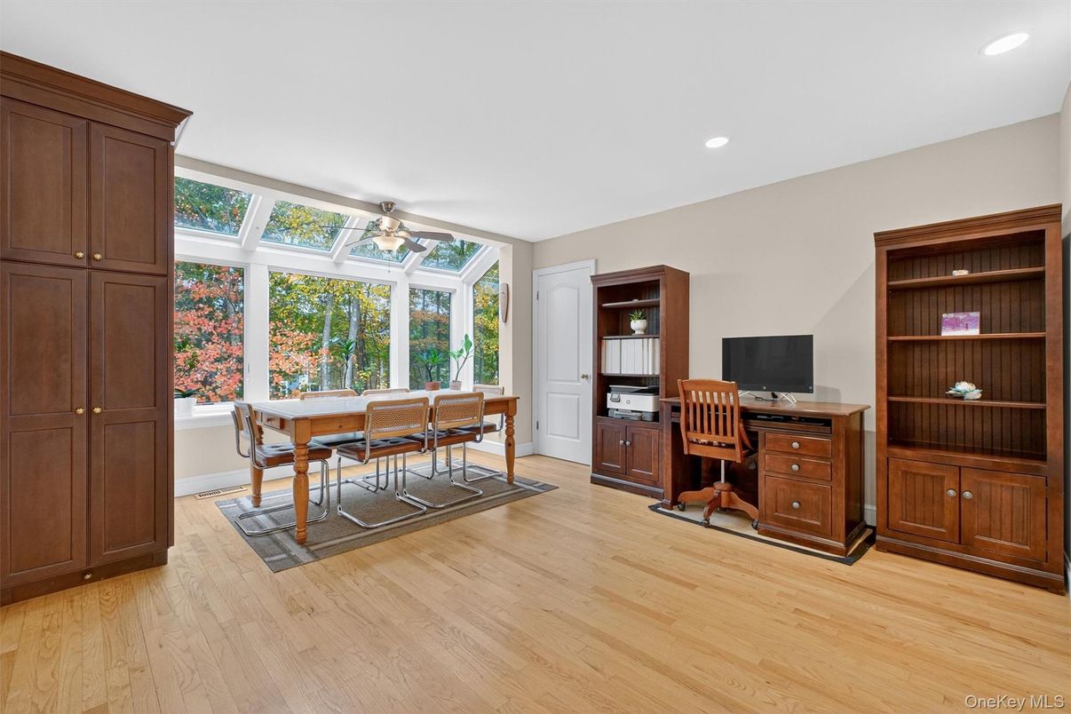 Home Office, Interior, Recessed Lighting, Wood Texture Flooring