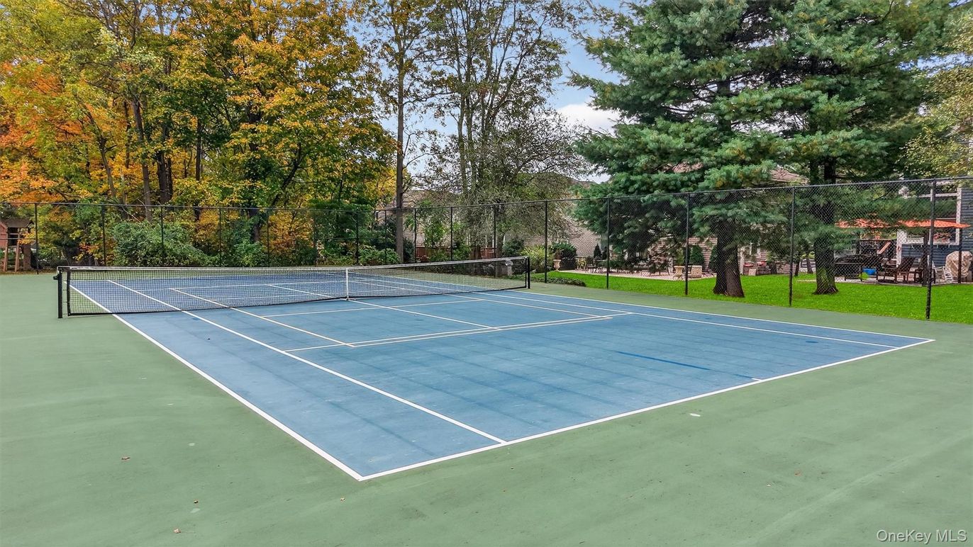 Exterior, Tennis Courts