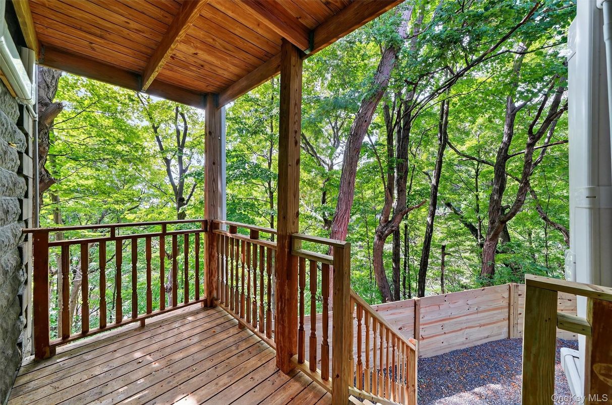 Exterior, Wood Texture Flooring