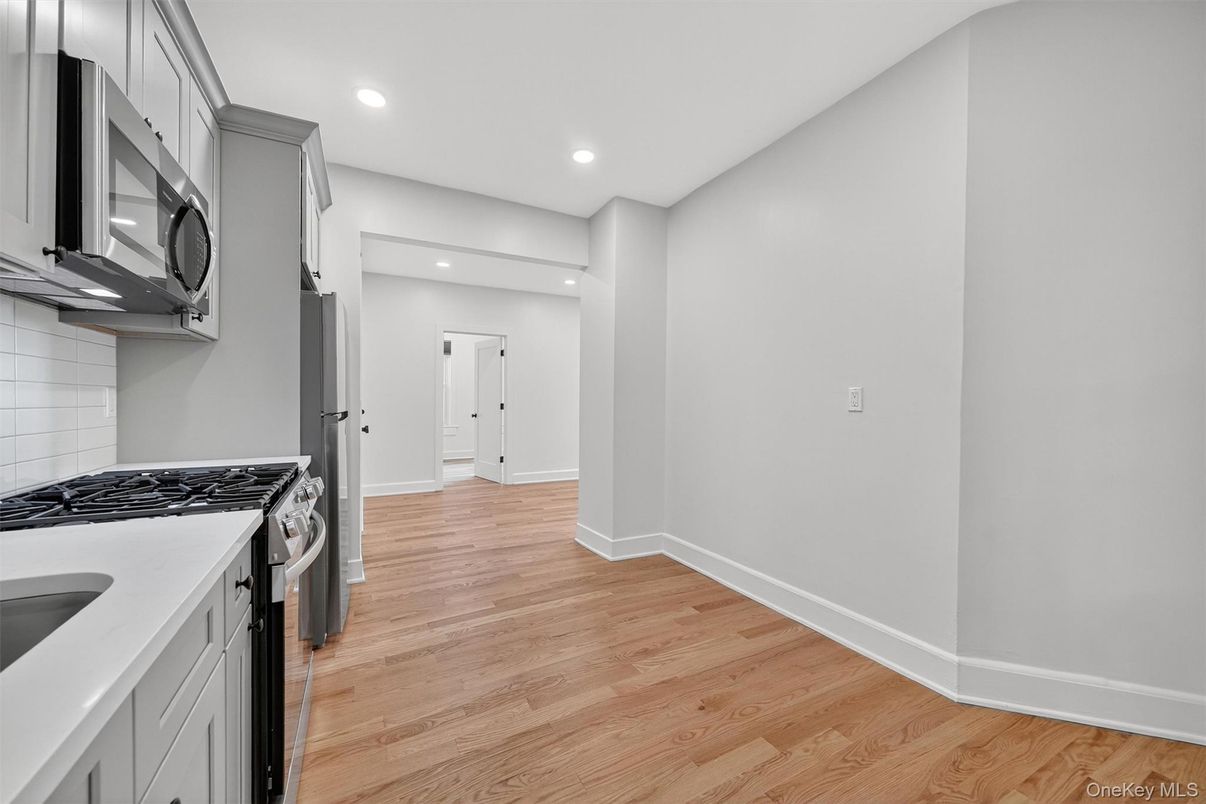 Interior, Kitchen, Recessed Lighting, Wood Texture Flooring