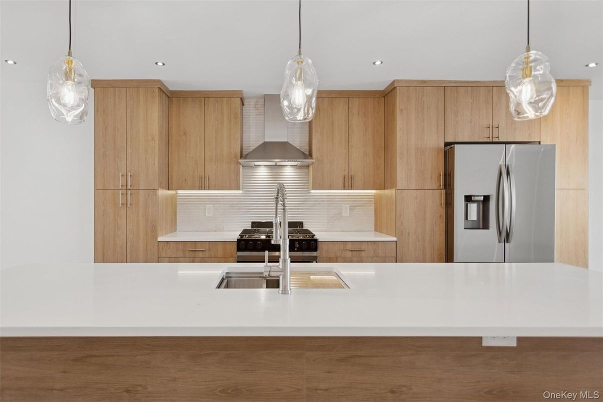 Interior, Kitchen, Pendant Lights, Recessed Lighting, Stainless Steel Appliances
