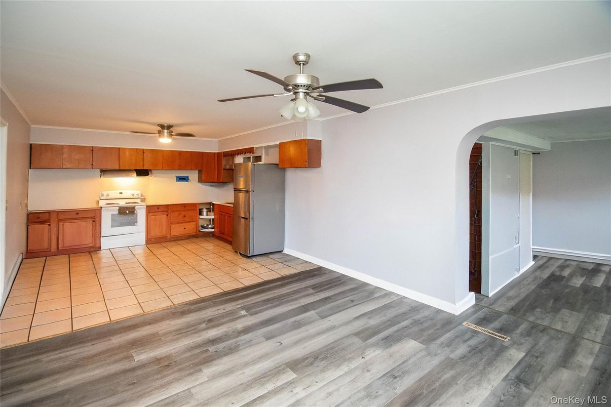 Interior, Kitchen, Wood Texture Flooring